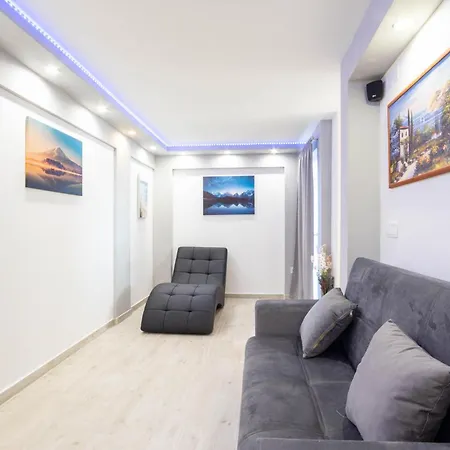 בית נופש 3 Bedroom Beautiful In פודסטראנה